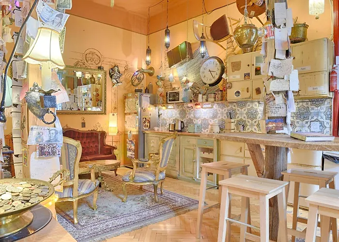 Lavender Circus Hostel, Doubles&Ensuites Boedapest